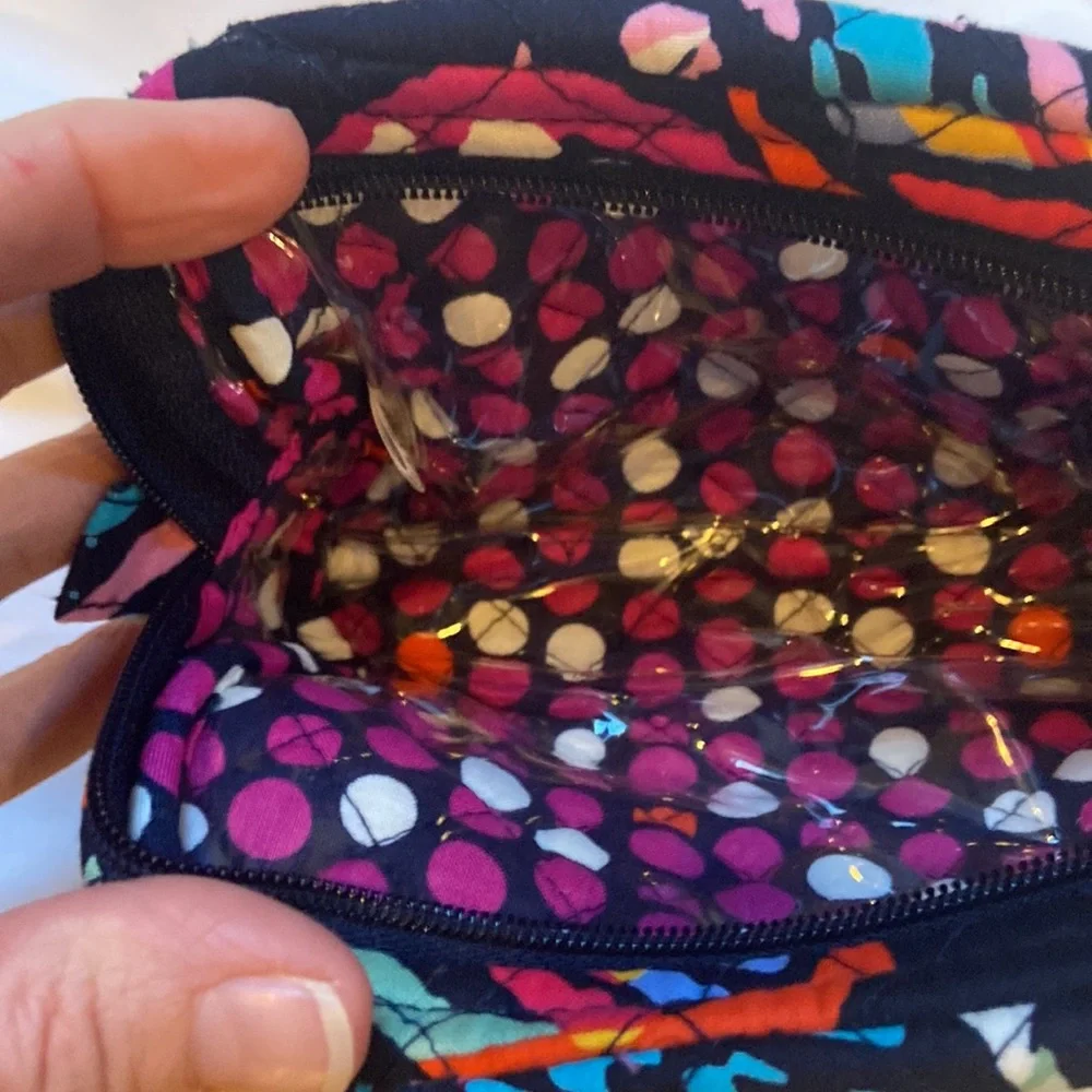 Vera Bradley Butterfly Quilted X body Super Nice condition Bonus matching bag - Picture 14 of 15